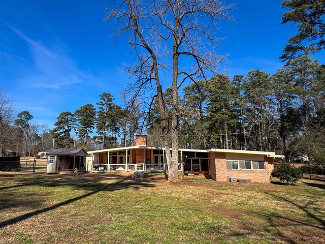 700 Albemarle, Marshall, TX 75672