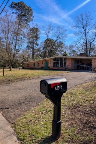 700 Albemarle, Marshall, TX 75672