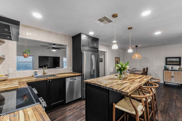 2200 N LOS ALTOS Drive, Chandler, AZ 85224