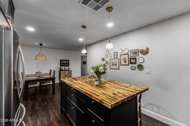 2200 N LOS ALTOS Drive, Chandler, AZ 85224