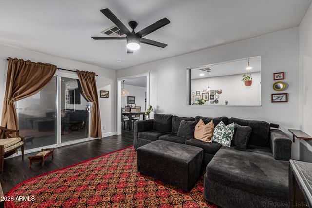 2200 N LOS ALTOS Drive, Chandler, AZ 85224