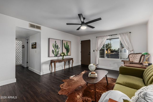 2200 N LOS ALTOS Drive, Chandler, AZ 85224