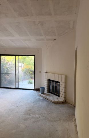 2004 Silver Hawk Dr. 1, Diamond Bar, CA 91765