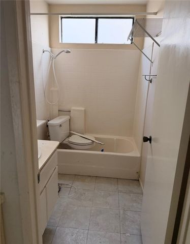 2004 Silver Hawk Dr. 1, Diamond Bar, CA 91765