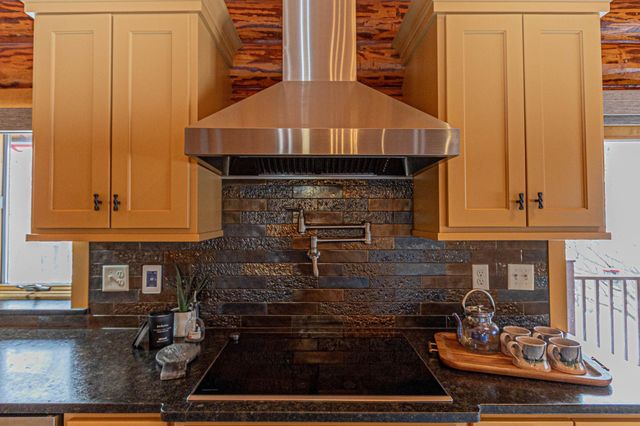 330 Birchwood Road NW, Alexandria, MN 56308