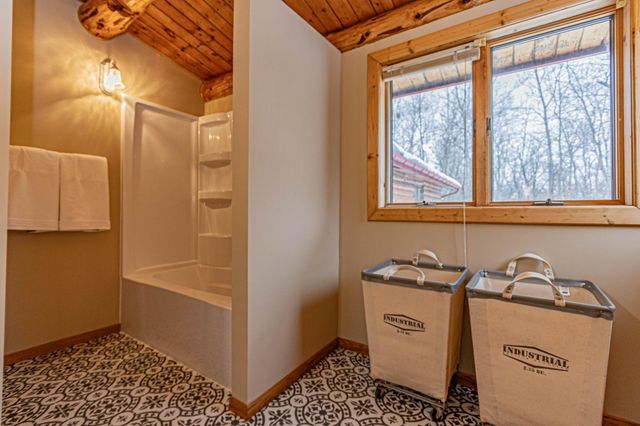 330 Birchwood Road NW, Alexandria, MN 56308