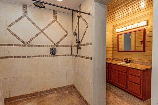 330 Birchwood Road NW, Alexandria, MN 56308