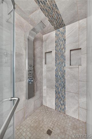 7675 Charles Drive, Boston, NY 14075