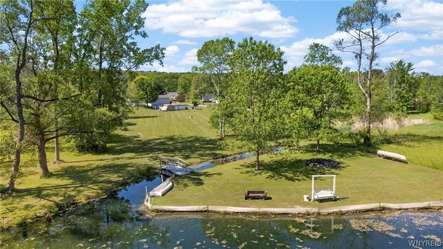 7675 Charles Drive, Boston, NY 14075