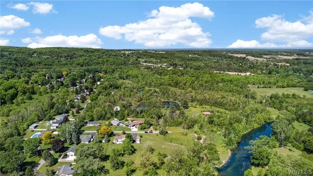 7675 Charles Drive, Boston, NY 14075