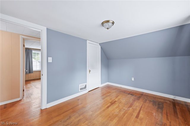 2036 Overland Avenue NE, Warren, OH 44483