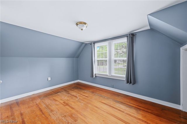 2036 Overland Avenue NE, Warren, OH 44483
