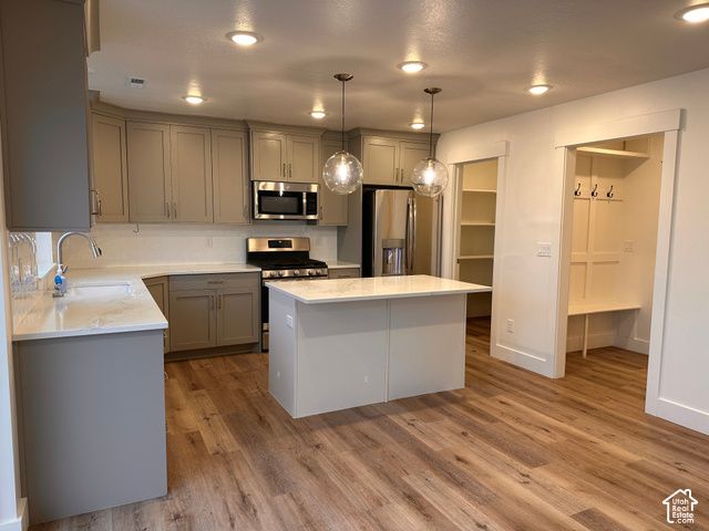 3380 W 3275 N, Plain City, UT 84404