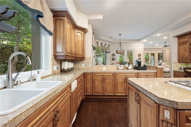9512 Tournament Canyon Drive, Las Vegas, NV 89144