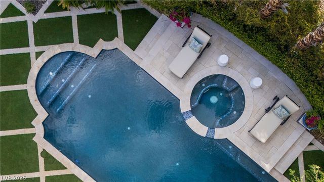 9512 Tournament Canyon Drive, Las Vegas, NV 89144