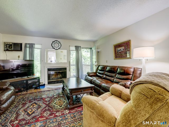 1275 Winsted Road 212, Torrington, CT 06790
