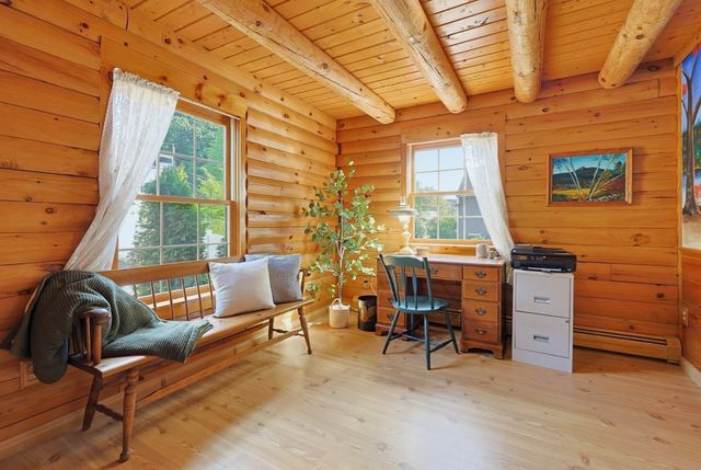 21 Taft Ave, Mendon, MA 01756