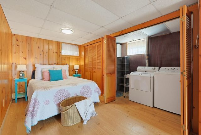 21 Taft Ave, Mendon, MA 01756