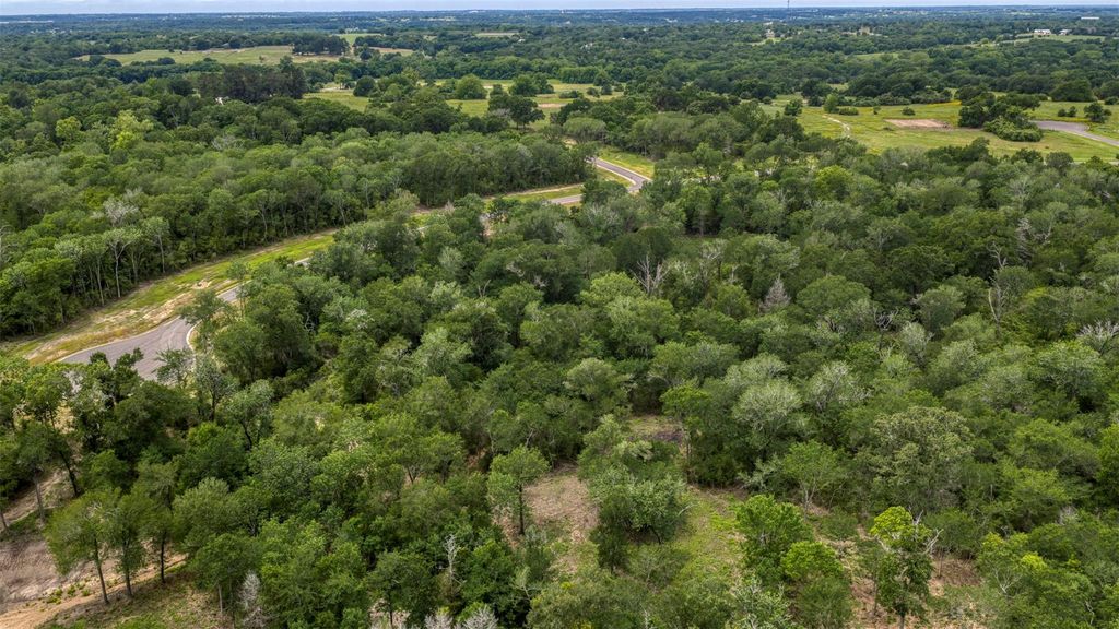 2-21 Millwood Trail, Brenham, TX 77833