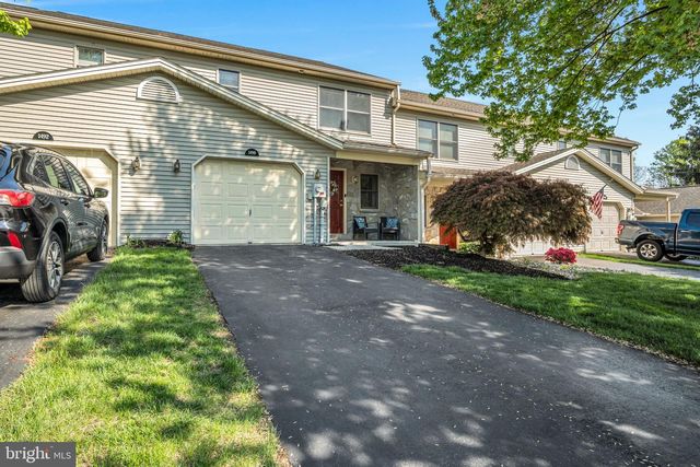 1490 MAPLEWOOD DR, New Cumberland, PA 17070