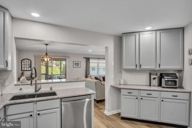 1490 MAPLEWOOD DR, New Cumberland, PA 17070