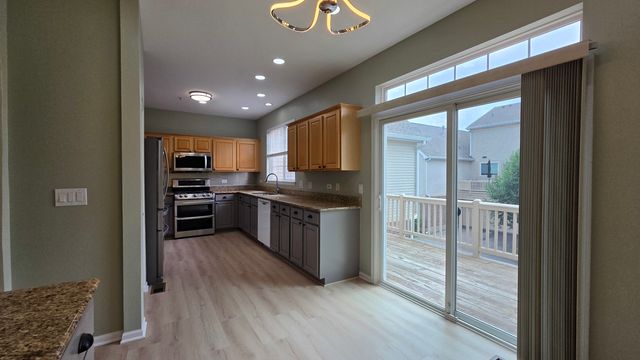 2631 N Greenwood Avenue 2631, Arlington Heights, IL 60004