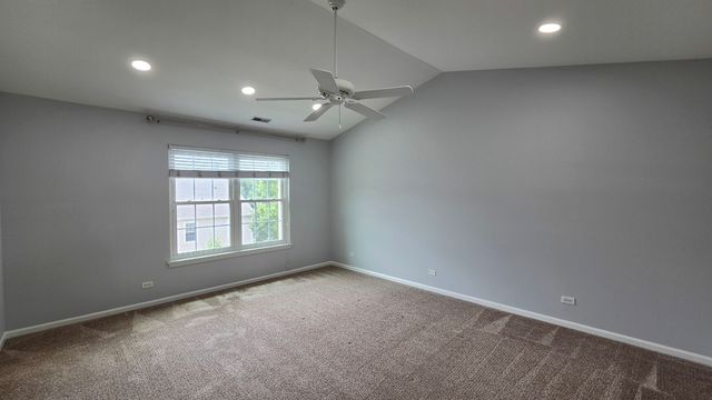 2631 N Greenwood Avenue 2631, Arlington Heights, IL 60004
