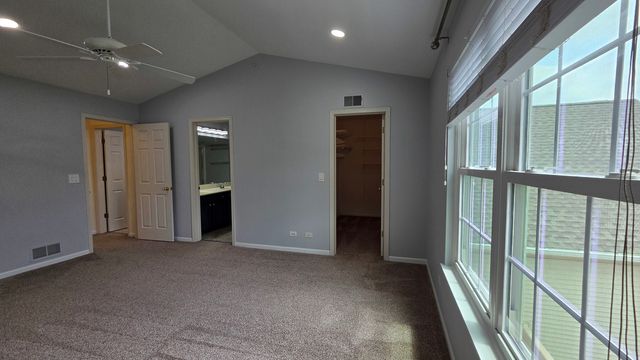 2631 N Greenwood Avenue 2631, Arlington Heights, IL 60004