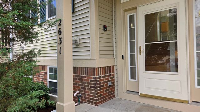 2631 N Greenwood Avenue 2631, Arlington Heights, IL 60004