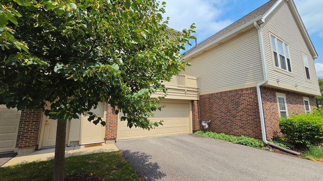 2631 N Greenwood Avenue 2631, Arlington Heights, IL 60004