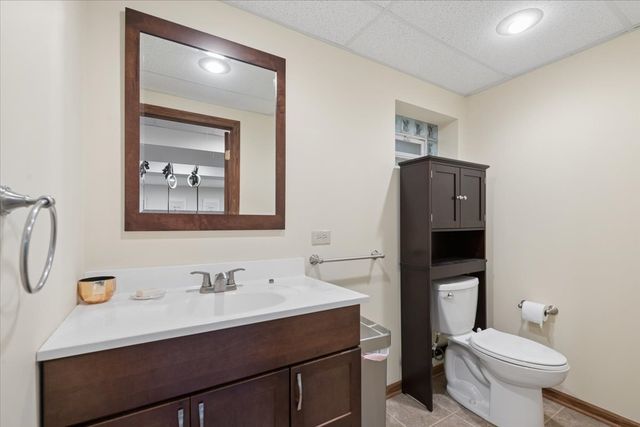 6729 W Ardmore Avenue, Chicago, IL 60631