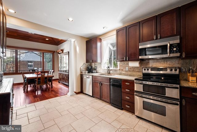 3951 MASSACHUSETTS AVE NW, Washington, DC 20016