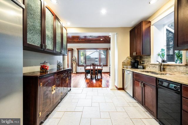 3951 MASSACHUSETTS AVE NW, Washington, DC 20016