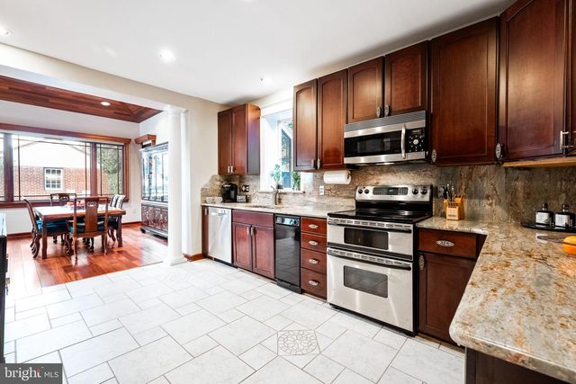 3951 MASSACHUSETTS AVE NW, Washington, DC 20016