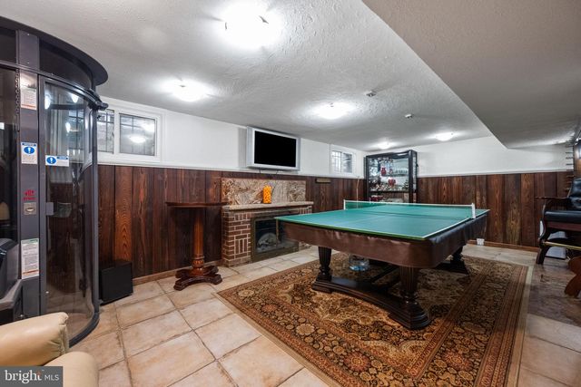 3951 MASSACHUSETTS AVE NW, Washington, DC 20016