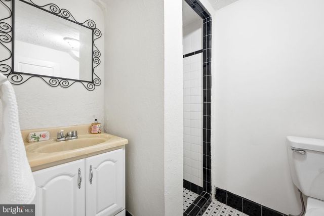 3951 MASSACHUSETTS AVE NW, Washington, DC 20016