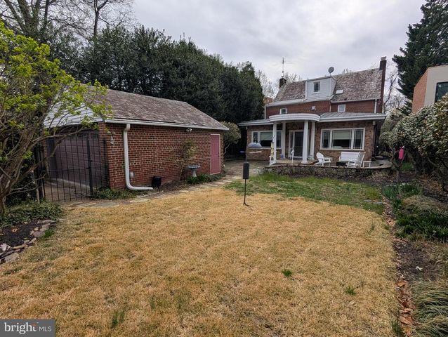 3951 MASSACHUSETTS AVE NW, Washington, DC 20016