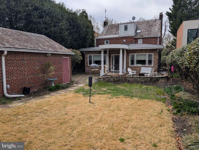 3951 MASSACHUSETTS AVE NW, Washington, DC 20016