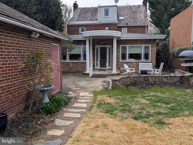 3951 MASSACHUSETTS AVE NW, Washington, DC 20016