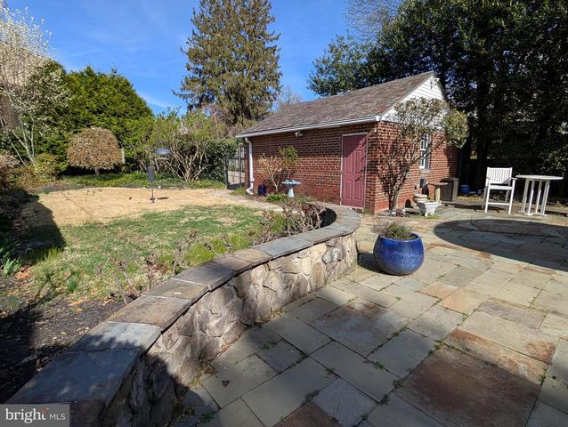 3951 MASSACHUSETTS AVE NW, Washington, DC 20016