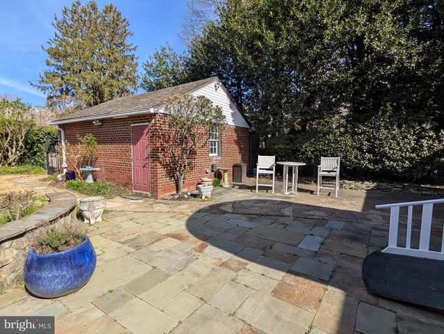 3951 MASSACHUSETTS AVE NW, Washington, DC 20016