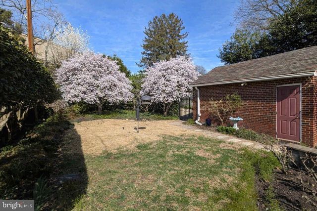 3951 MASSACHUSETTS AVE NW, Washington, DC 20016