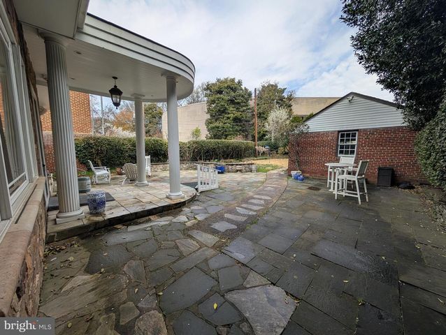 3951 MASSACHUSETTS AVE NW, Washington, DC 20016