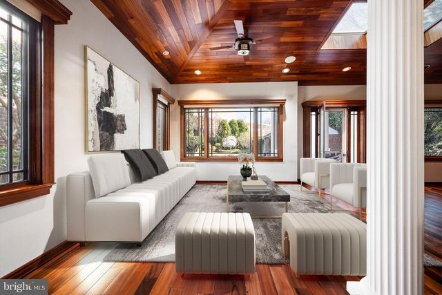 3951 MASSACHUSETTS AVE NW, Washington, DC 20016