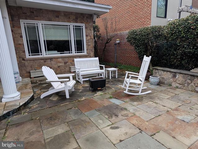 3951 MASSACHUSETTS AVE NW, Washington, DC 20016