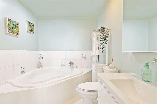 510 Revere Beach Blvd 1205, Revere, MA 02151