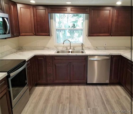 1478 N Marion Way, Crystal River, FL 34429