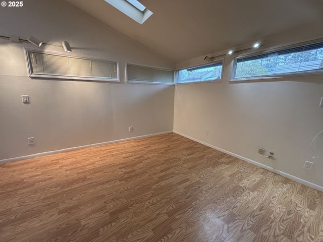 890 ALVINA St Se, Salem, OR 97306