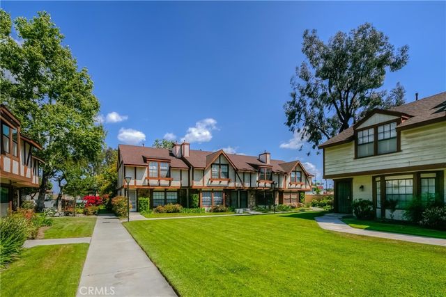 1173 S Paula 19, Fullerton, CA 92833