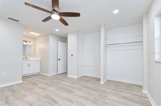 8013 W ELM STREET, Tampa, FL 33615